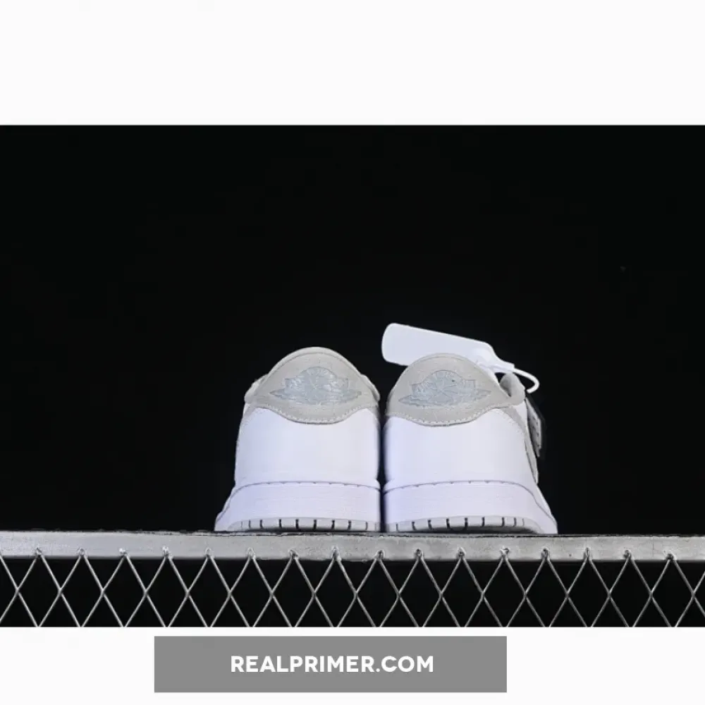 JORDAN 1 LOW OG WHITE/WHITE-NEUTRAL GREY CZ0775-100