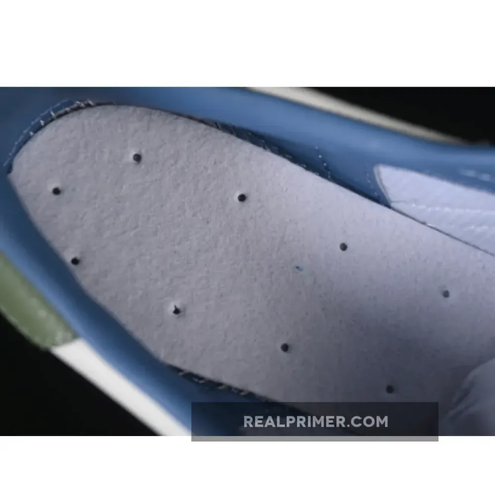 ORIGINALS GAZELLE INDOOR LOW-TOP SNEAKERS GREY/WHITE/GREEN DD6607