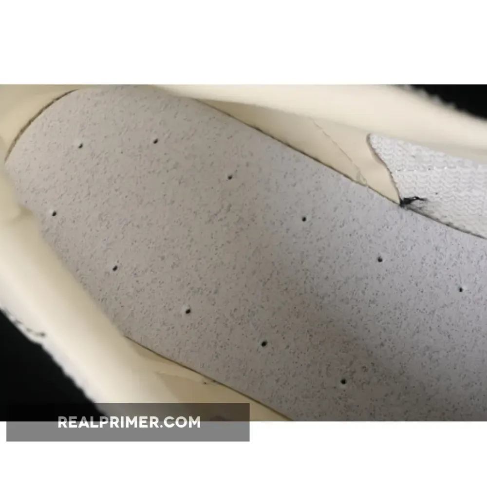 GAZELLE INDOOR SHOES CREAM WHITE / CORE BLACK /BEIGE JQ7083