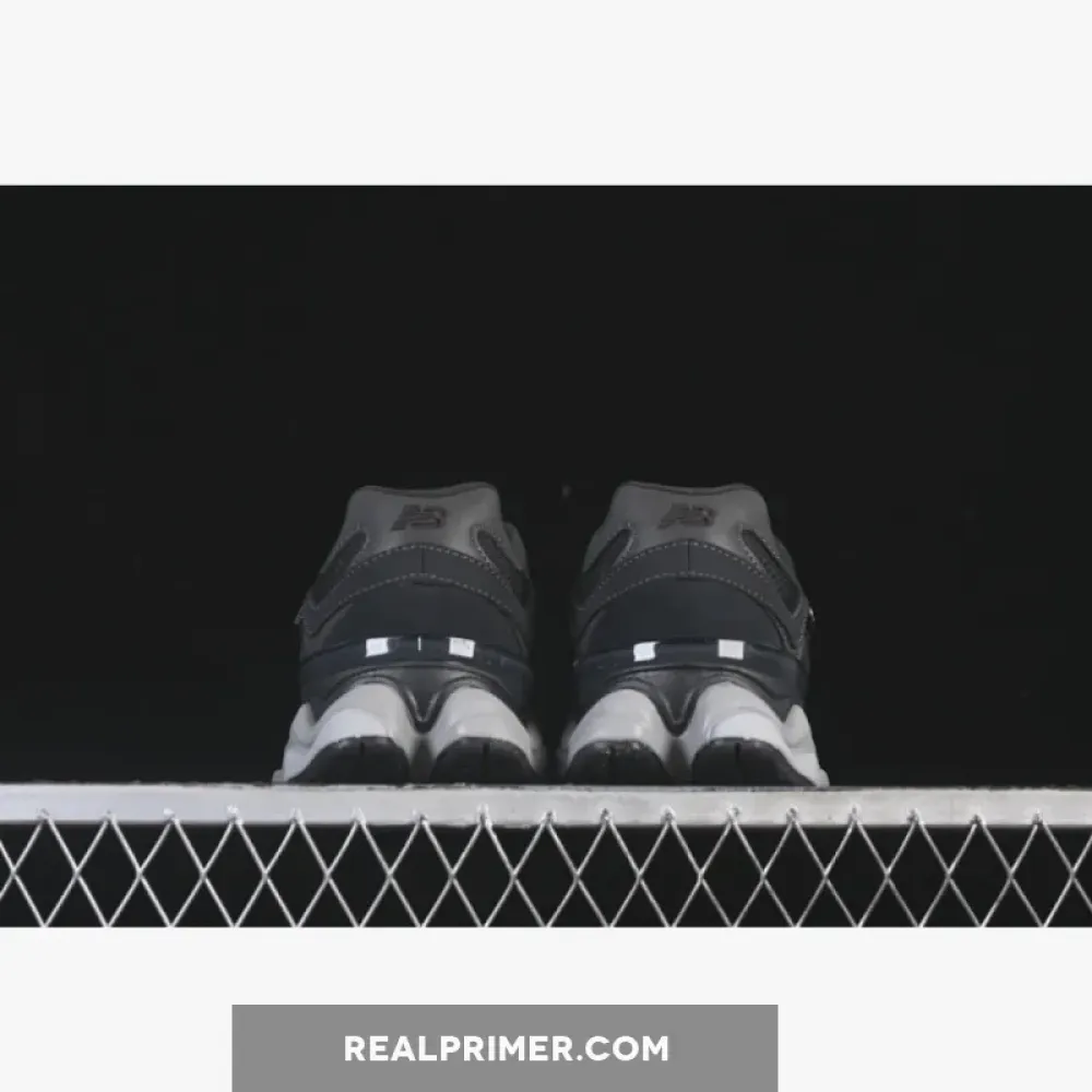 NEW BALANCE 9060 RETRO CASUAL SHOES BLACK/GREY U9060ORA