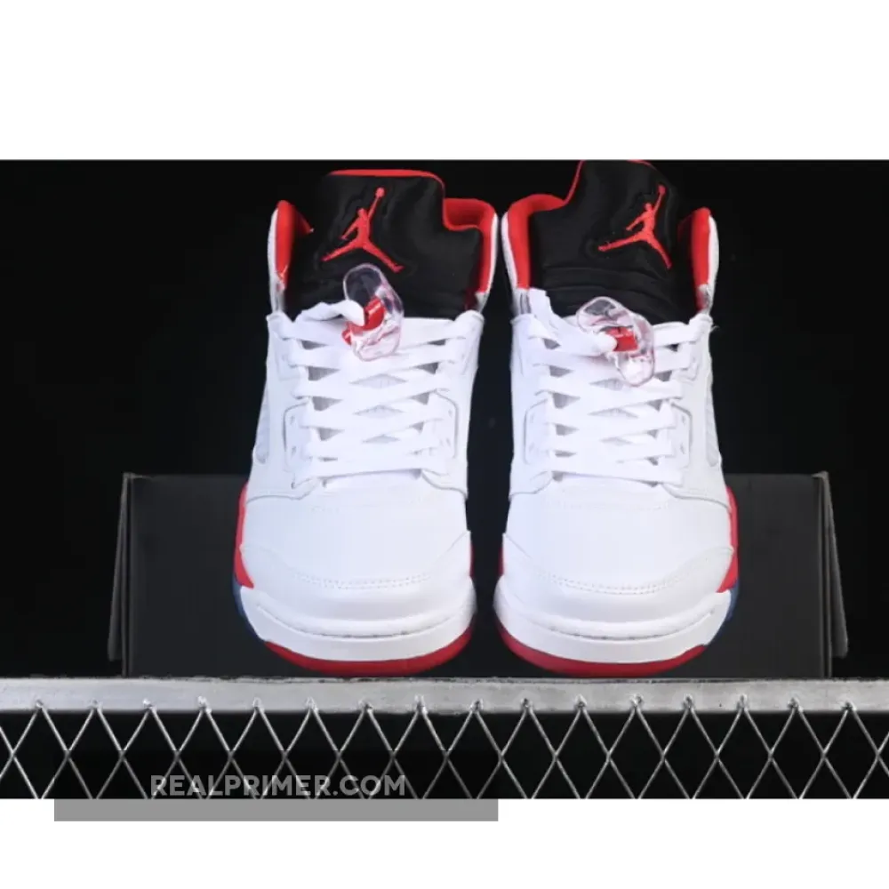 JORDAN 5 RETRO WHITE/FIRE RED/BLACK WOMAN:39