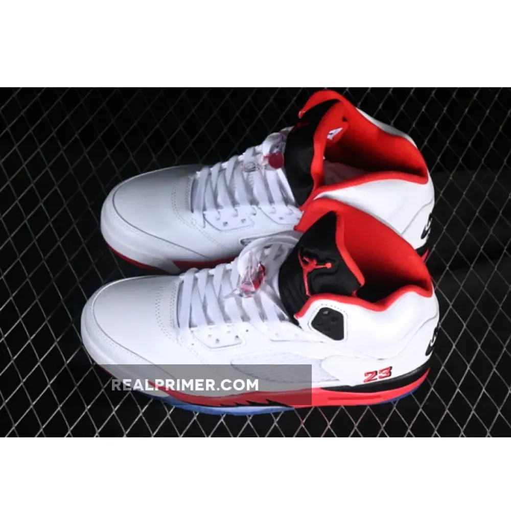 JORDAN 5 RETRO WHITE/FIRE RED/BLACK WOMAN:39