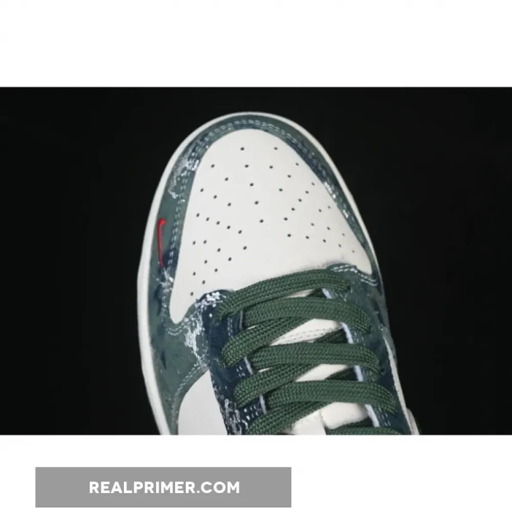SB DUNK LOW BAPE WHITE/GREEN SC0601-465