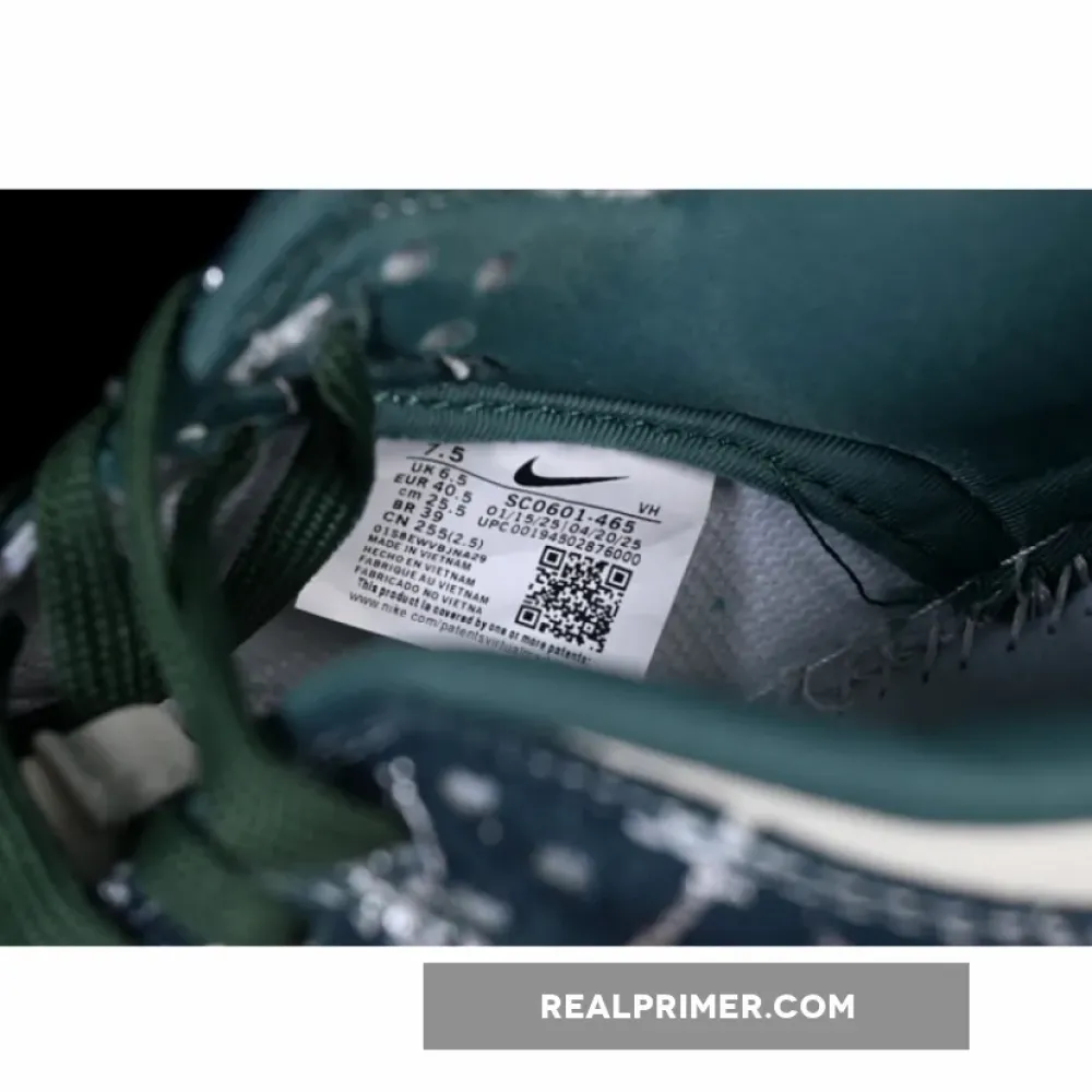 SB DUNK LOW BAPE WHITE/GREEN SC0601-465