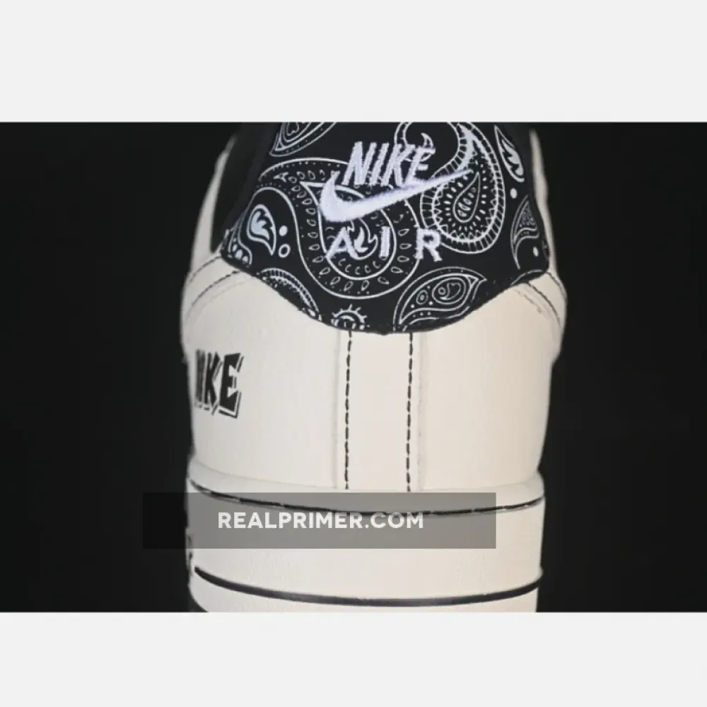 AIR FORCE 1 07 LOW WHITE/BLACK ZD1988-005