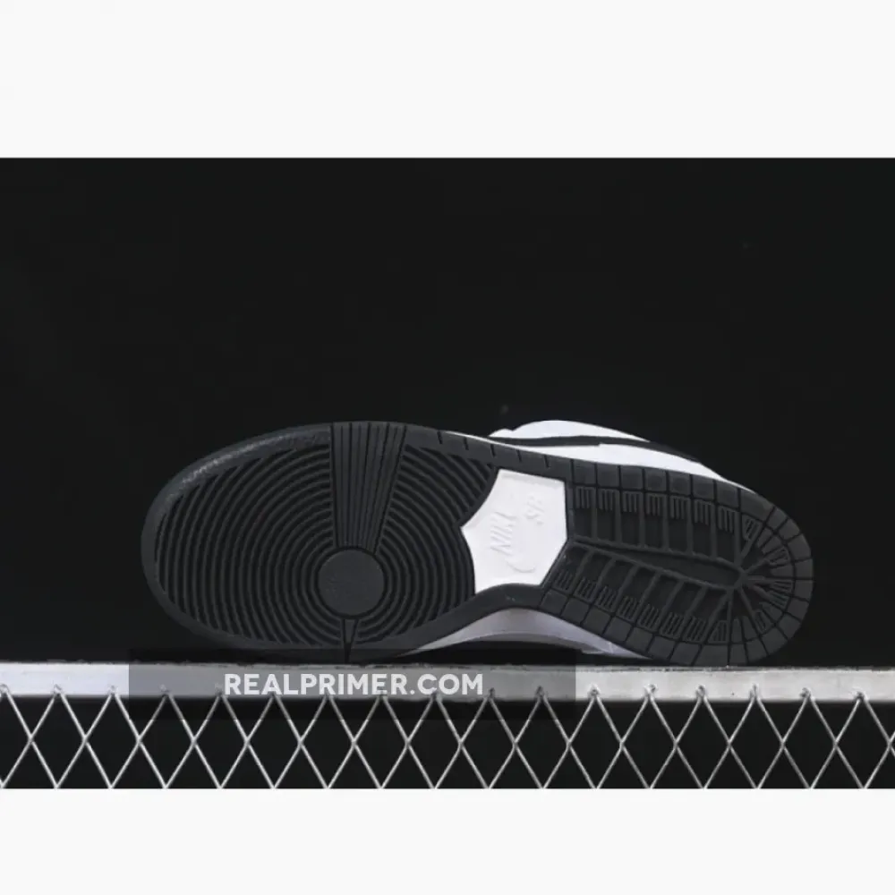 SB DUNK LOW WHITE/BLACK HF3704-100