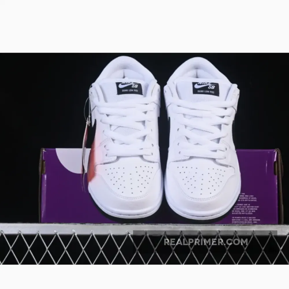 SB DUNK LOW WHITE/BLACK HF3704-100