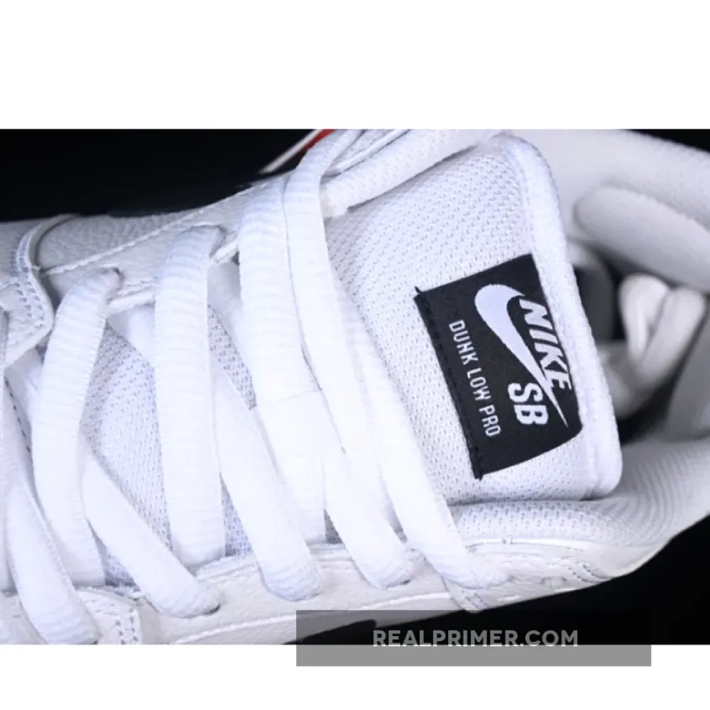 SB DUNK LOW WHITE/BLACK HF3704-100